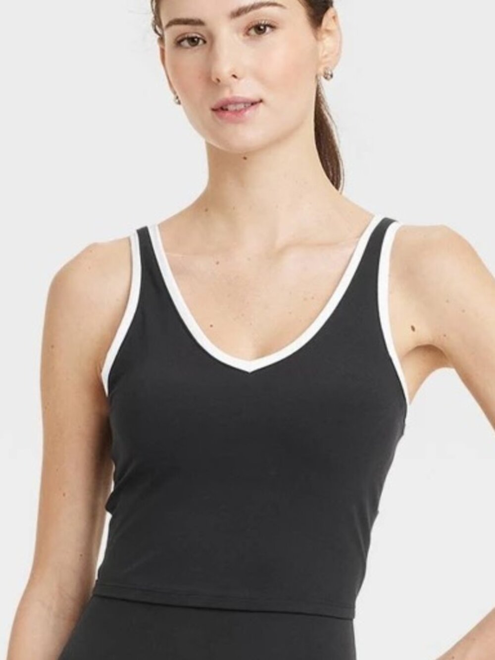 2/$16 💥🆕 All in Motion Black V-Neck Cropped Sports Bra | Size Large | 7015